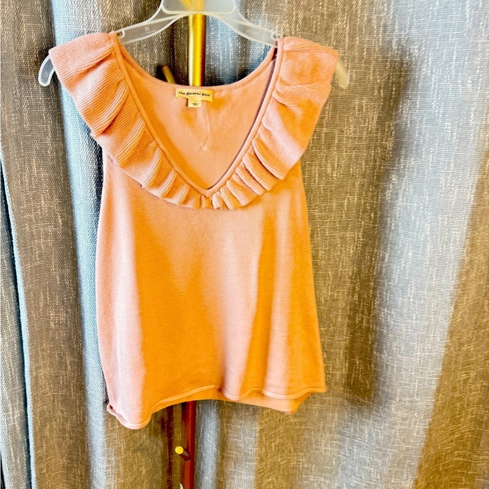 The General Good Pink Ruffle Neck Sleeveless Knit Top Size Large NEW